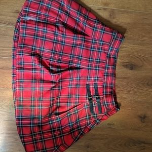 Plaid mini skirt